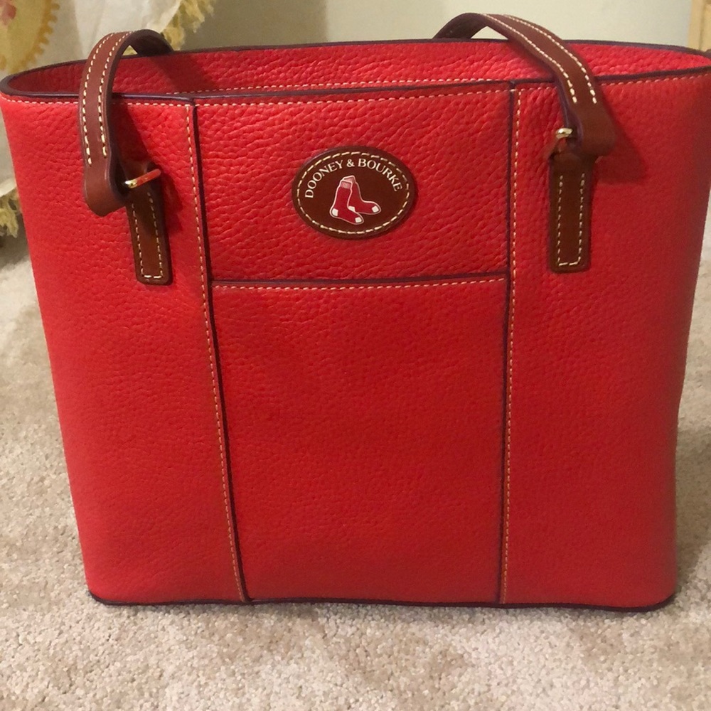 Dooney and Bourke medium shoulder purse